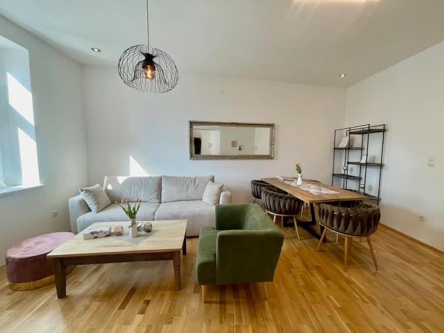*Luxus In Der Grazer Innenstadt* Buitenkant foto